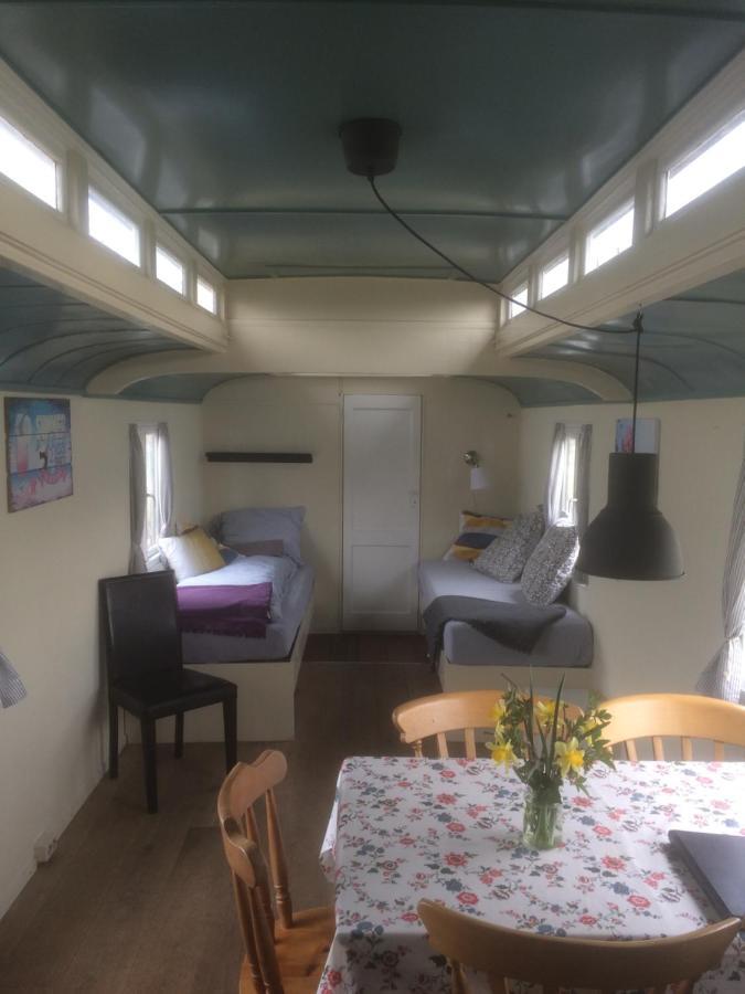 Gypsy Waggon - A Villa On Wheels Amsterdam Exterior photo